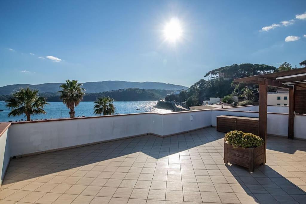 La Terrazza Sul Mare Apartment *